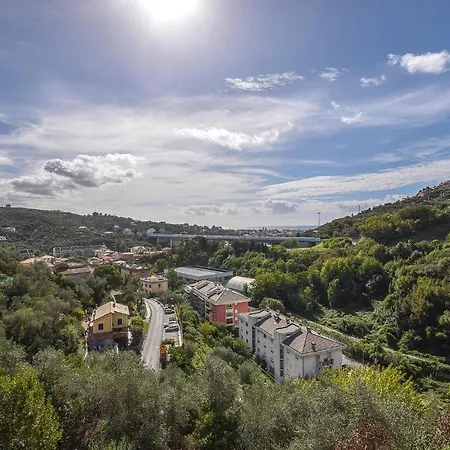 2 Bedroom Stunning In Ferienhaus Chiavari